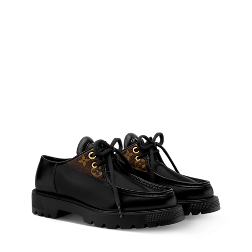 District 平底便鞋 in 女士's 鞋履系列 便鞋和平底鞋 collections by Louis Vuitton (產品縮放)