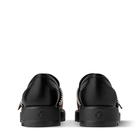 District 平底便鞋 in 女士's 鞋履系列 便鞋和平底鞋 collections by Louis Vuitton (產品縮放)