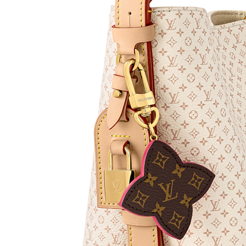 All In BB 時尚皮革 in 女士's 時尚包款 女生包包總覽 collections by Louis Vuitton (產品縮放)