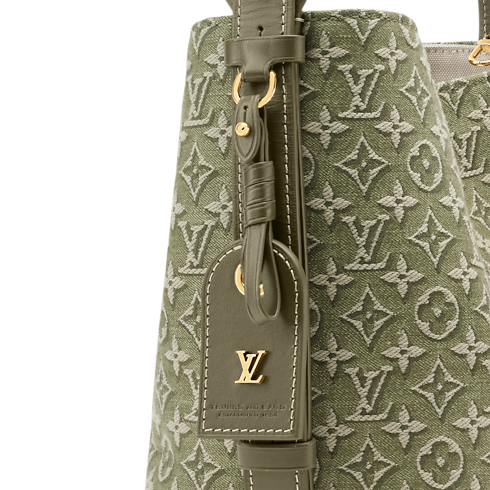 All In MM in 時尚包包及小型皮件's 女士時尚包包 水桶包 collections by Louis Vuitton (產品縮放)
