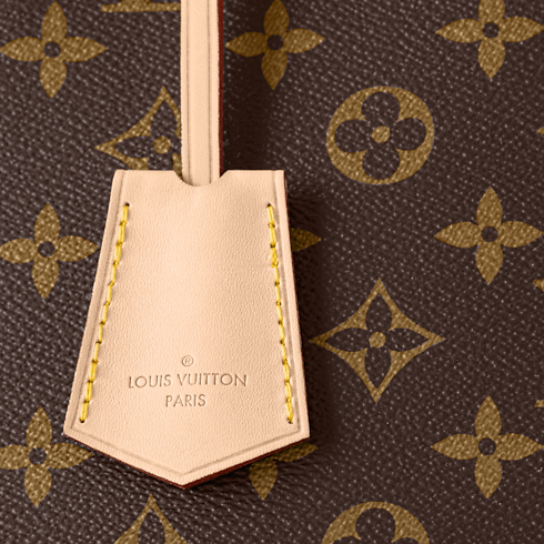 Alma PM Monogram 帆布 in 女士's 時尚包款 女生包包總覽 collections by Louis Vuitton (產品縮放)
