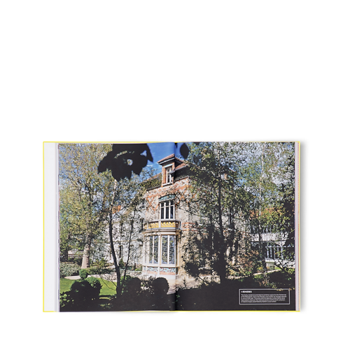 Almanach 1996 in 行李箱、旅行用品及家居精品's 書庫及文具 精裝書籍 collections by Louis Vuitton (產品縮放)