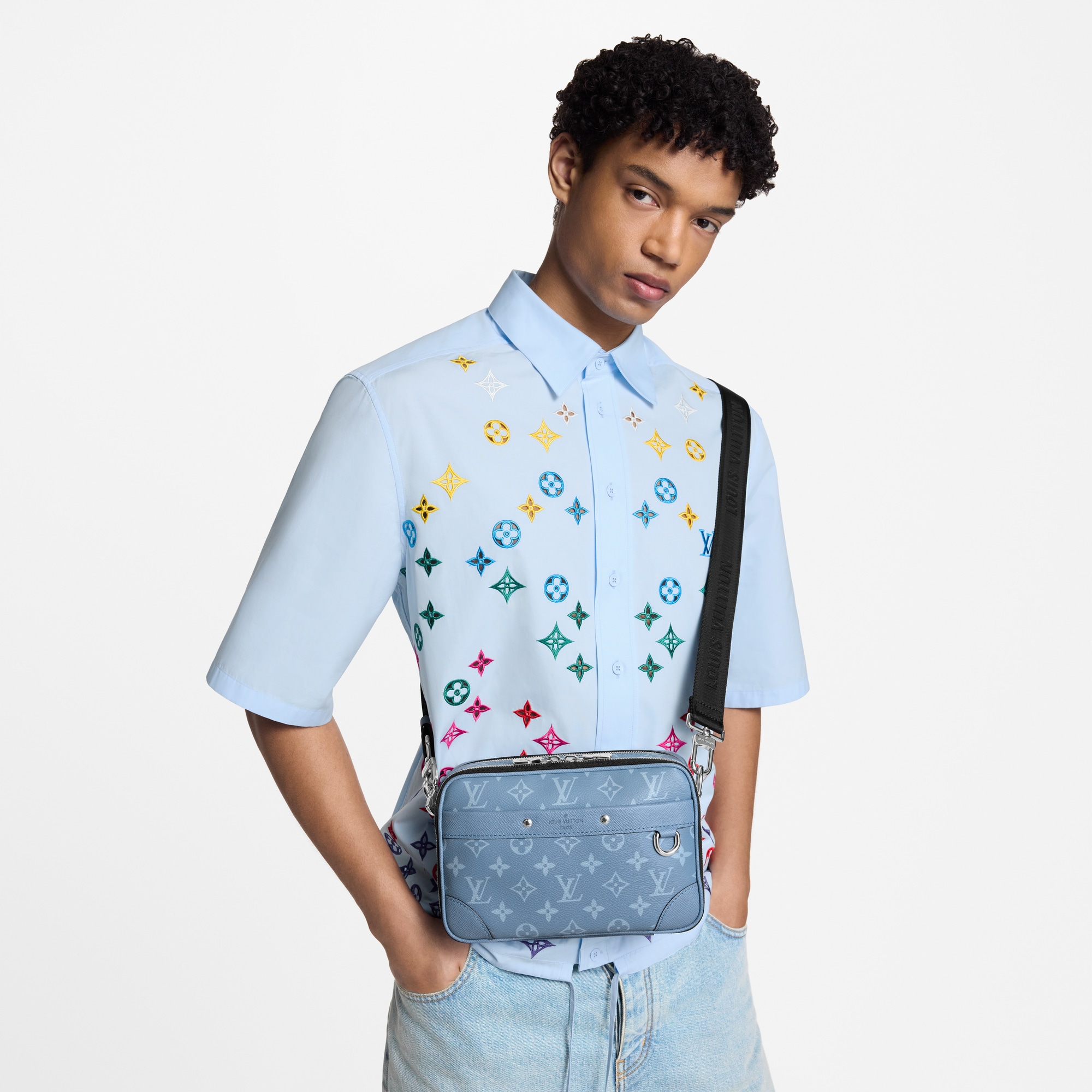 Alpha 郵差包 Taigarama in 時尚包包及小型皮件