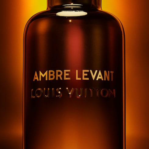 Ambre Levant in 香水及彩妝系列's 香水總覽 } collections by Louis Vuitton