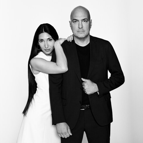 Anemona Table MM by Atelier Biagetti in 行李箱、旅行用品及家居精品's 家居及餐具精品 家具 collections by Louis Vuitton