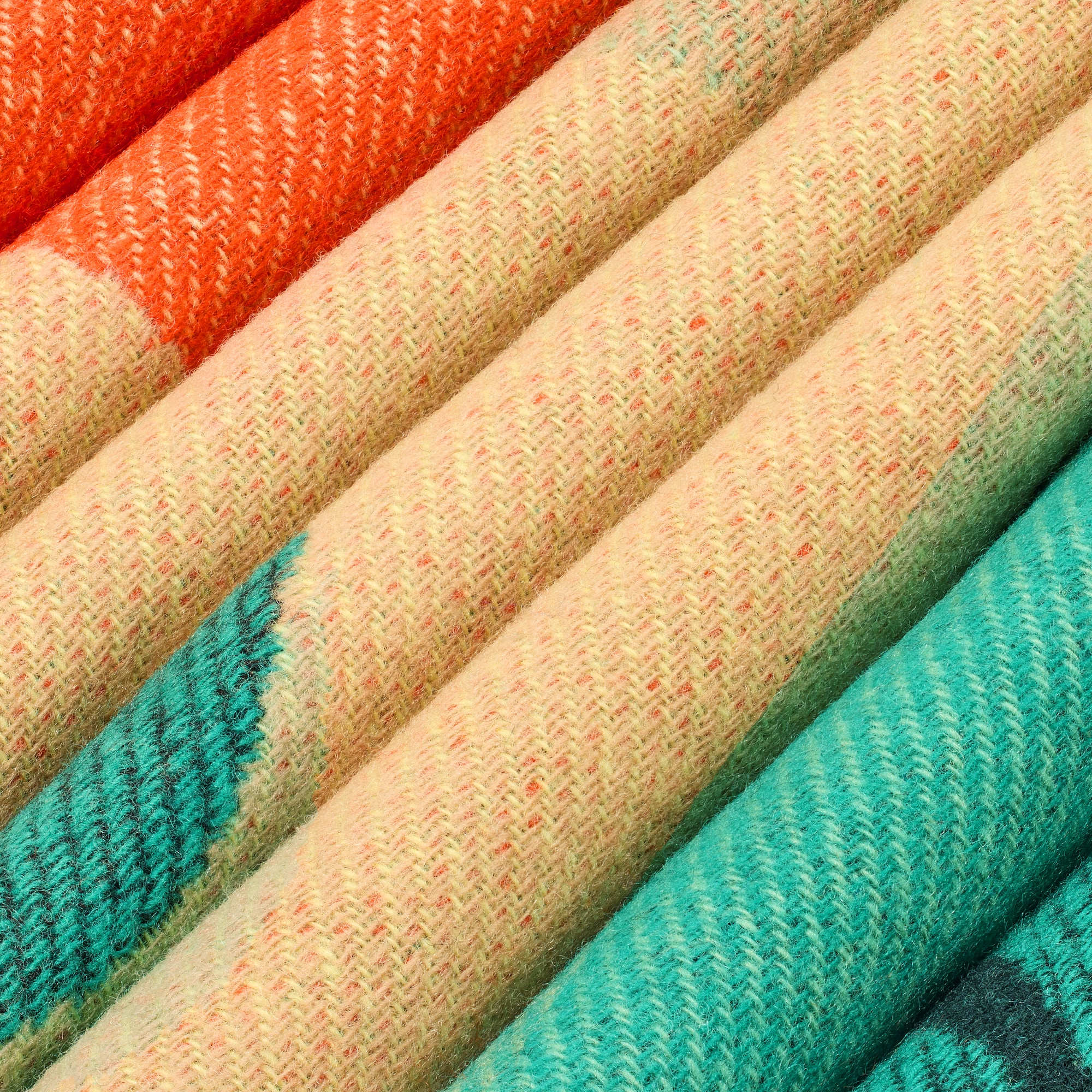 Animali Fantastici Tree Throw 毛氈  in 行李箱、旅行用品及家居精品