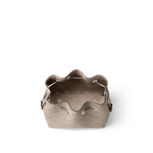 Bella Mahina 皮革 in 時尚包包及小型皮件's 女士時尚包包 全新系列 collections by Louis Vuitton (產品縮放)