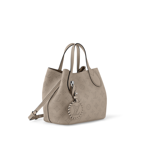 Blossom PM Mahina 皮革 in 時尚包包及小型皮件's 女士時尚包包 全新系列 collections by Louis Vuitton (產品縮放)