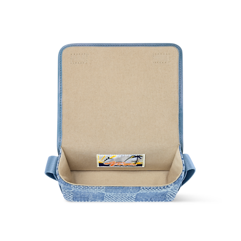 Bosphore 可穿戴式錢包 Damier Other in 男士's 錢包及小型皮件 迷你包款 collections by Louis Vuitton (產品縮放)