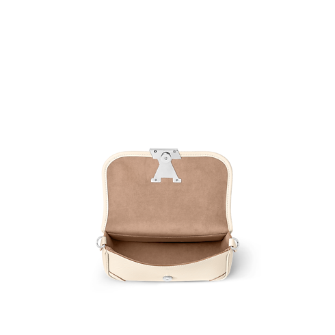 Buci Epi 皮革 in 女士's 時尚包款 女生包包總覽 collections by Louis Vuitton (產品縮放)