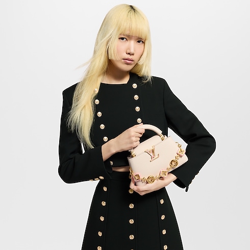 Capucines East-West Mini Capucines in 女士's 時尚包款 Capucines collections by Louis Vuitton (產品縮放)