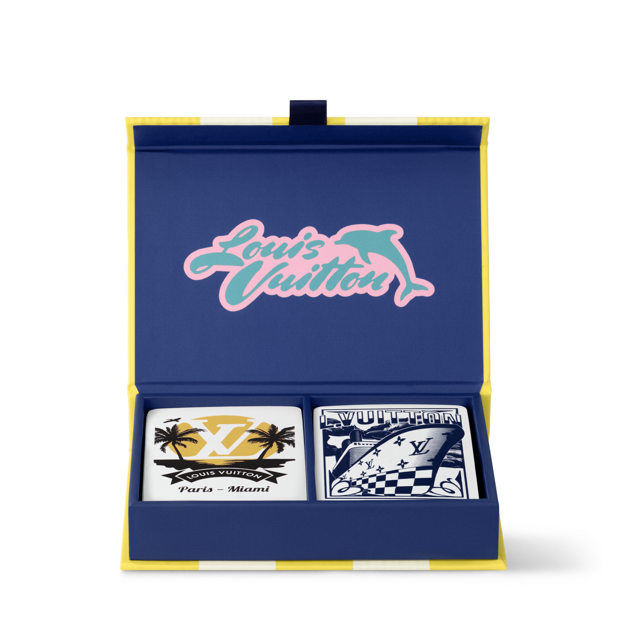 Card Game Box  in 行李箱、旅行用品及家居精品