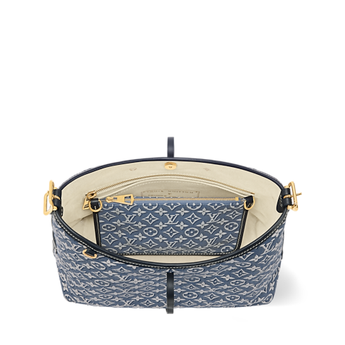 CarryAll PM in 女士's 時尚包款 女生包包總覽 collections by Louis Vuitton (產品縮放)