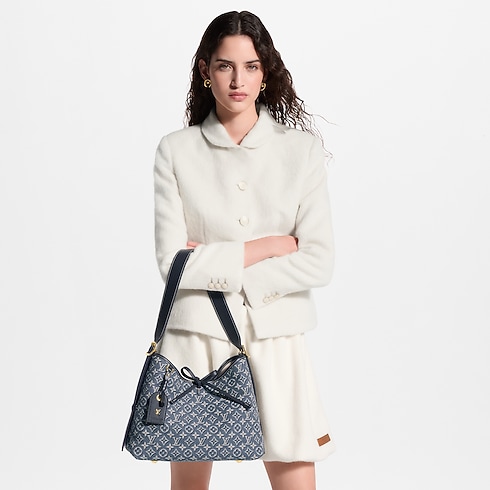 CarryAll PM in 女士's 時尚包款 女生包包總覽 collections by Louis Vuitton (產品縮放)