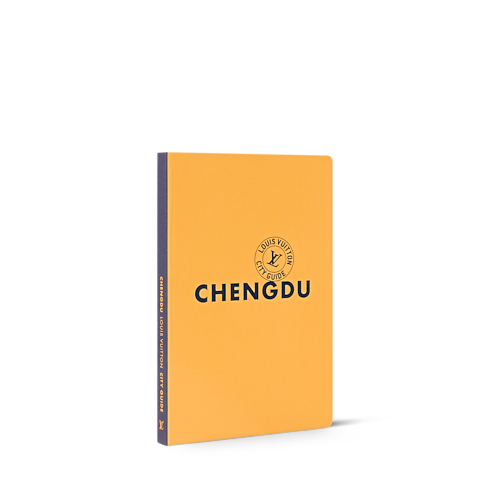 成都 City Guide in 行李箱、旅行用品及家居精品's 書庫及文具 旅遊指南 collections by Louis Vuitton (產品縮放)
