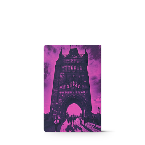 布拉格 City Guide in 行李箱、旅行用品及家居精品's 書庫及文具 旅遊指南 collections by Louis Vuitton (產品縮放)