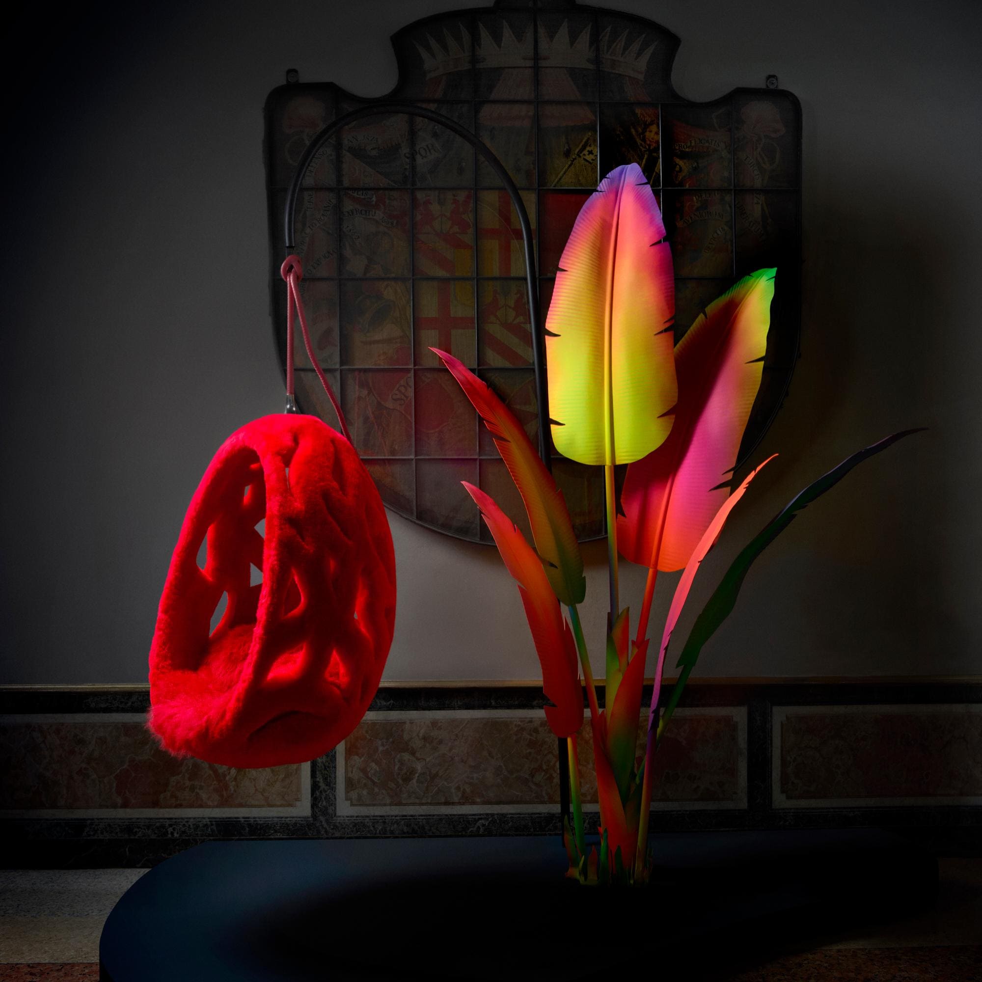 Cocoon Fur By Fernando & Humberto Campana 毛皮 in 行李箱、旅行用品及家居精品