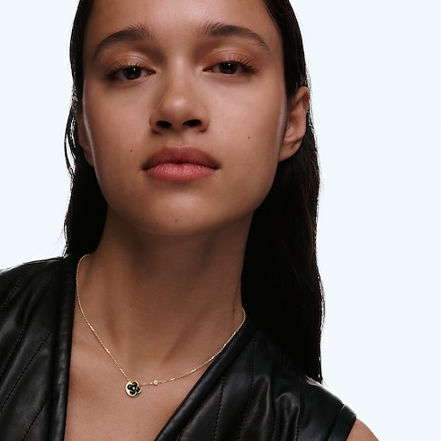 Color Blossom BB Sun 吊墜 - 配黃K金、縞瑪瑙及鑽石 in 珠寶系列's 按類別瀏覽 項鍊吊墜 collections by Louis Vuitton (產品縮放)