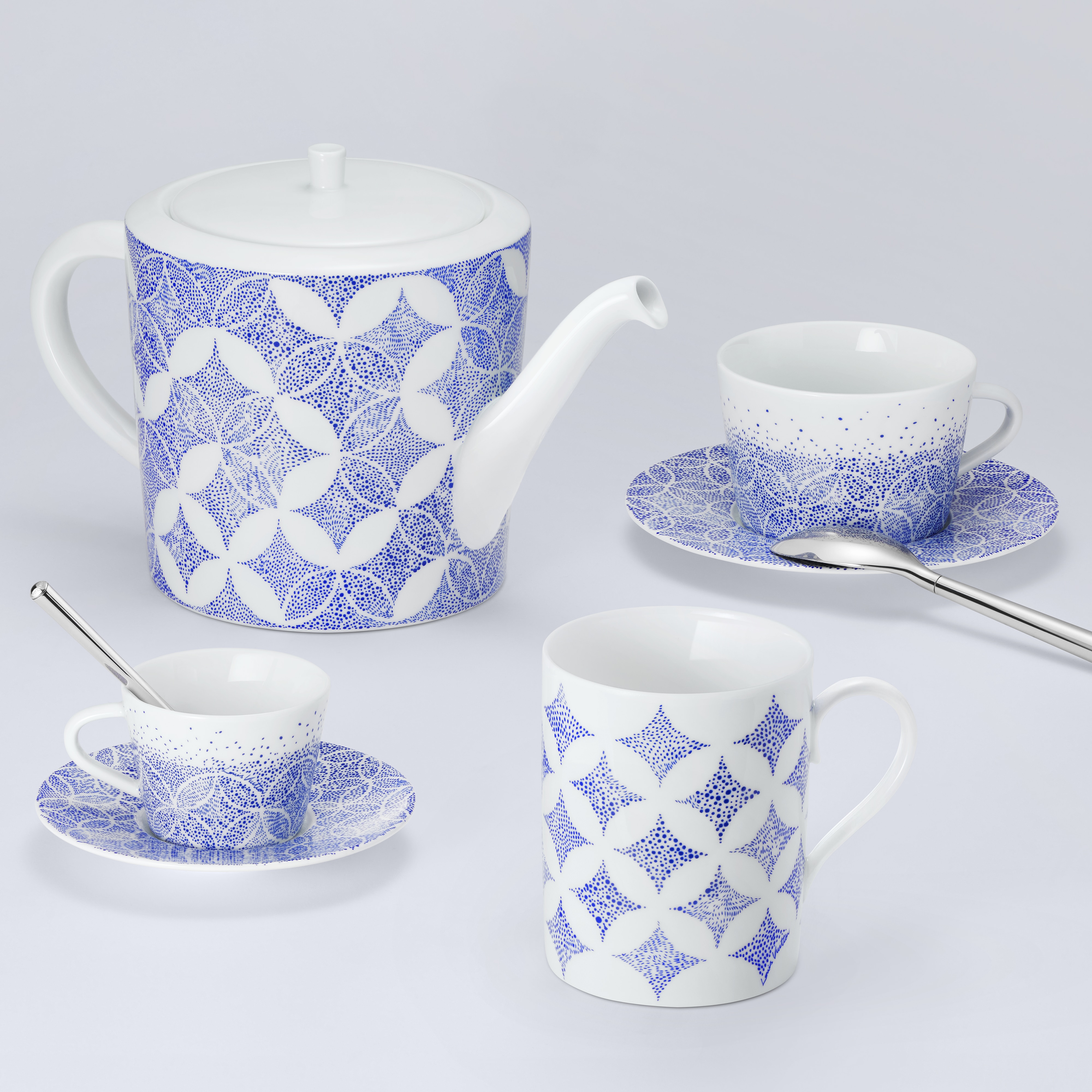 Constellation 茶壺  in 行李箱、旅行用品及家居精品