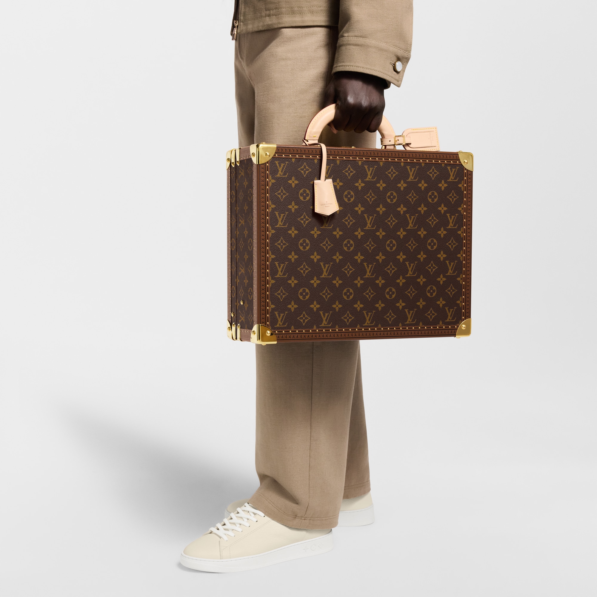 Cotteville 16 Montres Monogram Monogram 帆布 in 行李箱、旅行用品及家居精品