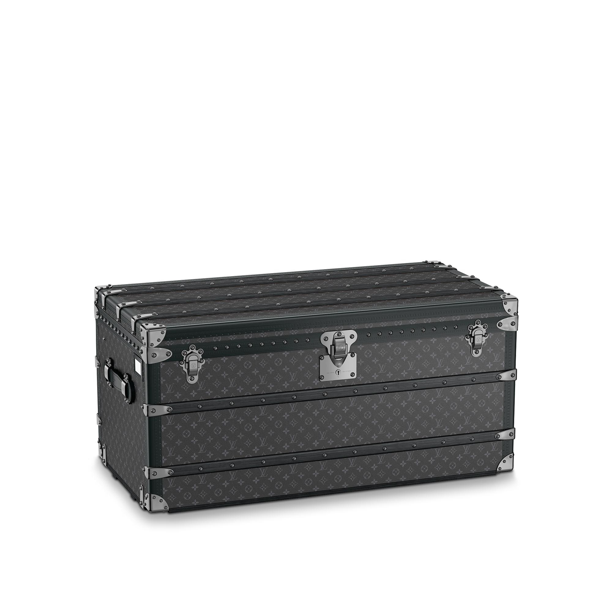 Malle Courrier 110 Monogram Eclipse 帆布 in 行李箱、旅行用品及家居精品
