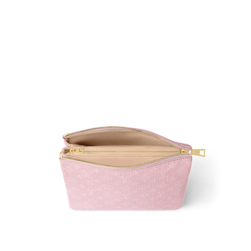 Coussin PM Monogram Denim in 時尚包包及小型皮件's 女士時尚包包 LV Icons collections by Louis Vuitton (產品縮放)