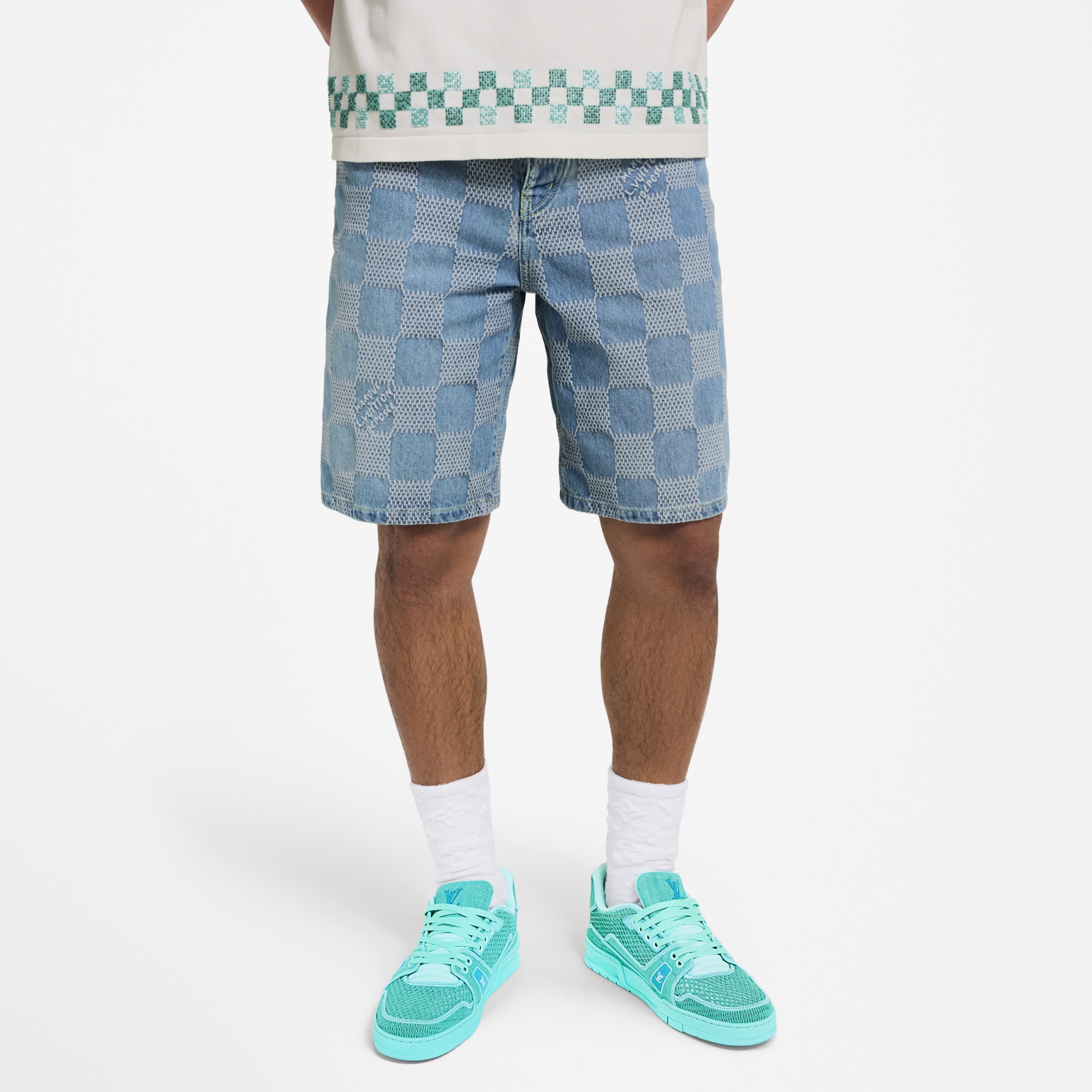 Damier 立體淺色牛仔短褲  in 男士