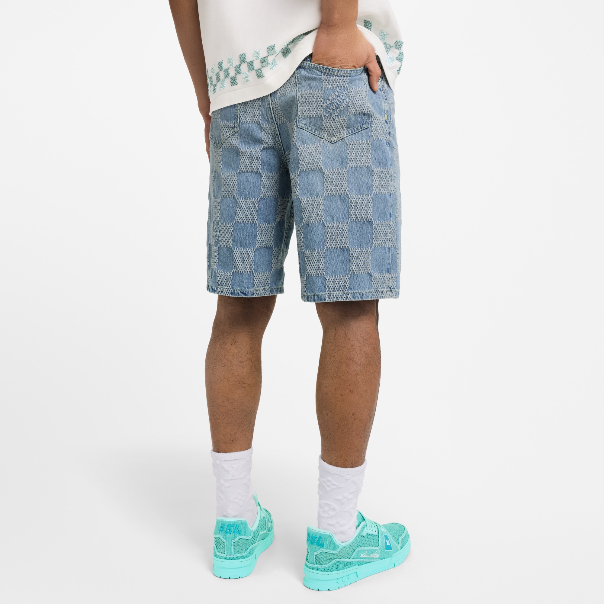 Damier 立體淺色牛仔短褲  in 男士