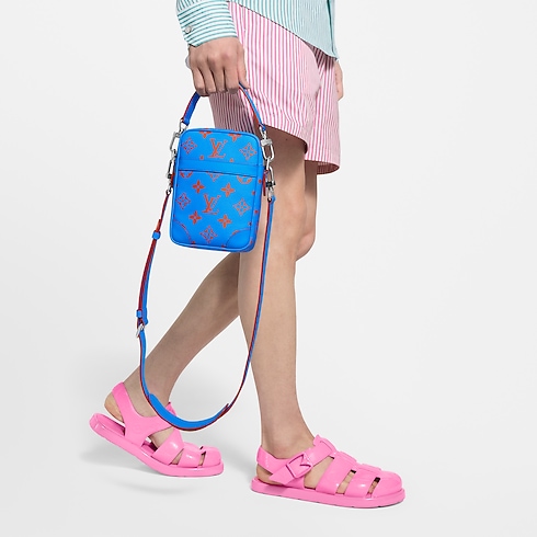 Danube 其他 Monogram 帆布 in 時尚包包及小型皮件's 男士時尚包包 全新系列 collections by Louis Vuitton (產品縮放)