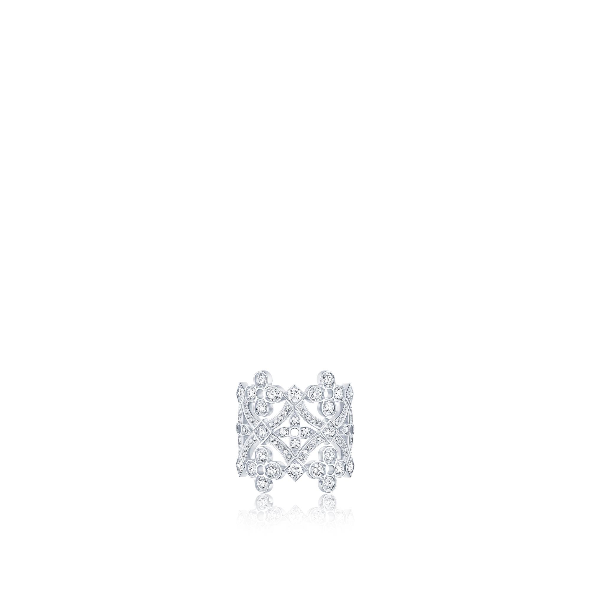 Dentelle 白K金配鑽石大型戒指  in 珠寶系列
