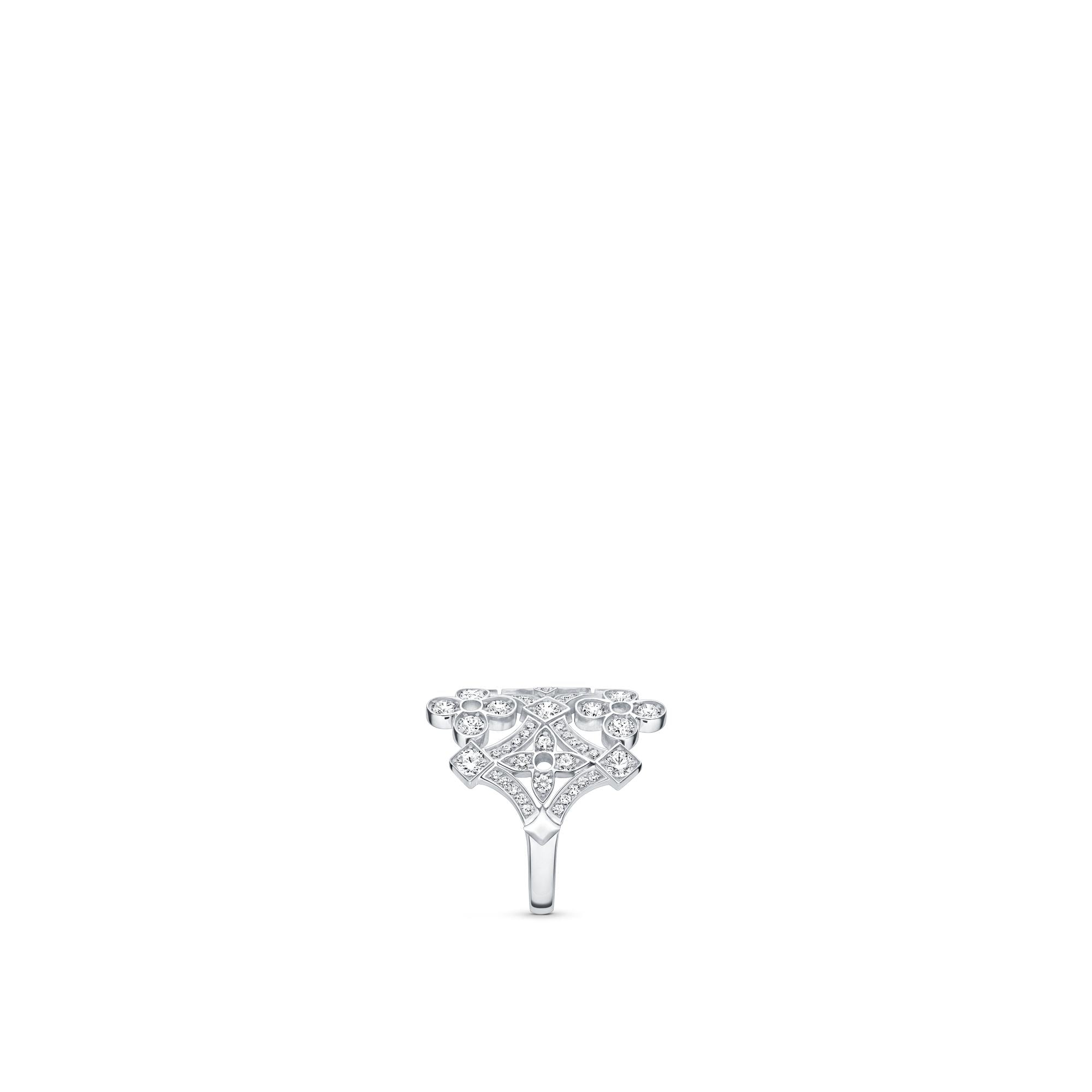 Dentelle 白K金配鑽石大型戒指  in 珠寶系列