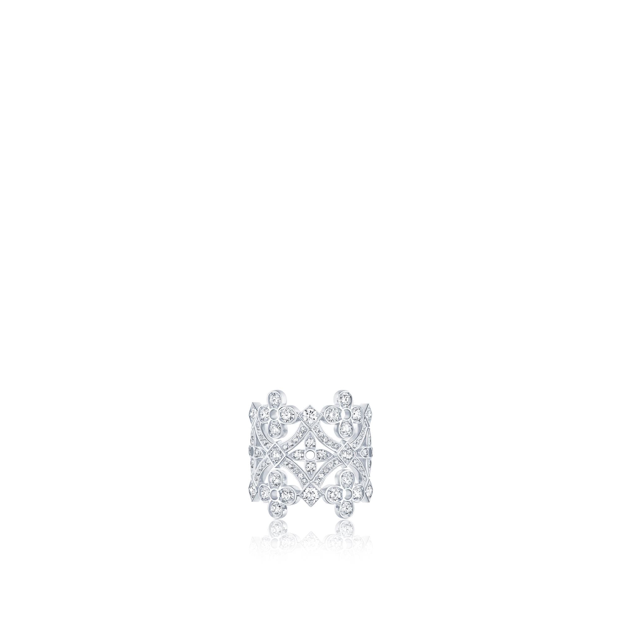 Dentelle 白K金配鑽石大型戒指  in 珠寶系列