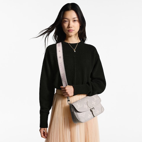 Diane Monogram Empreinte 皮革 in 女士's 時尚包款 所有系列 collections by Louis Vuitton (產品縮放)