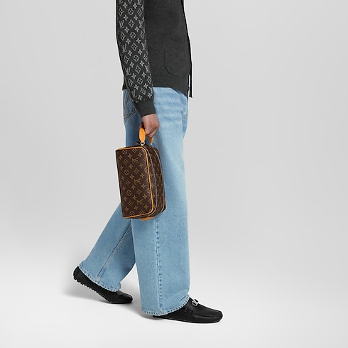 Dopp Kit G73 in 男士's 旅遊用品 旅遊配件 collections by Louis Vuitton (產品縮放)