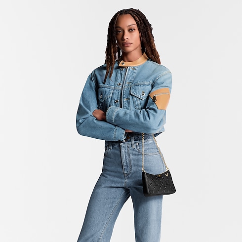 Easy Pouch On Strap Monogram Empreinte 皮革 in 女士's 錢包及小型皮件 女裝錢包、皮夾及小型皮件總覽 collections by Louis Vuitton (產品縮放)