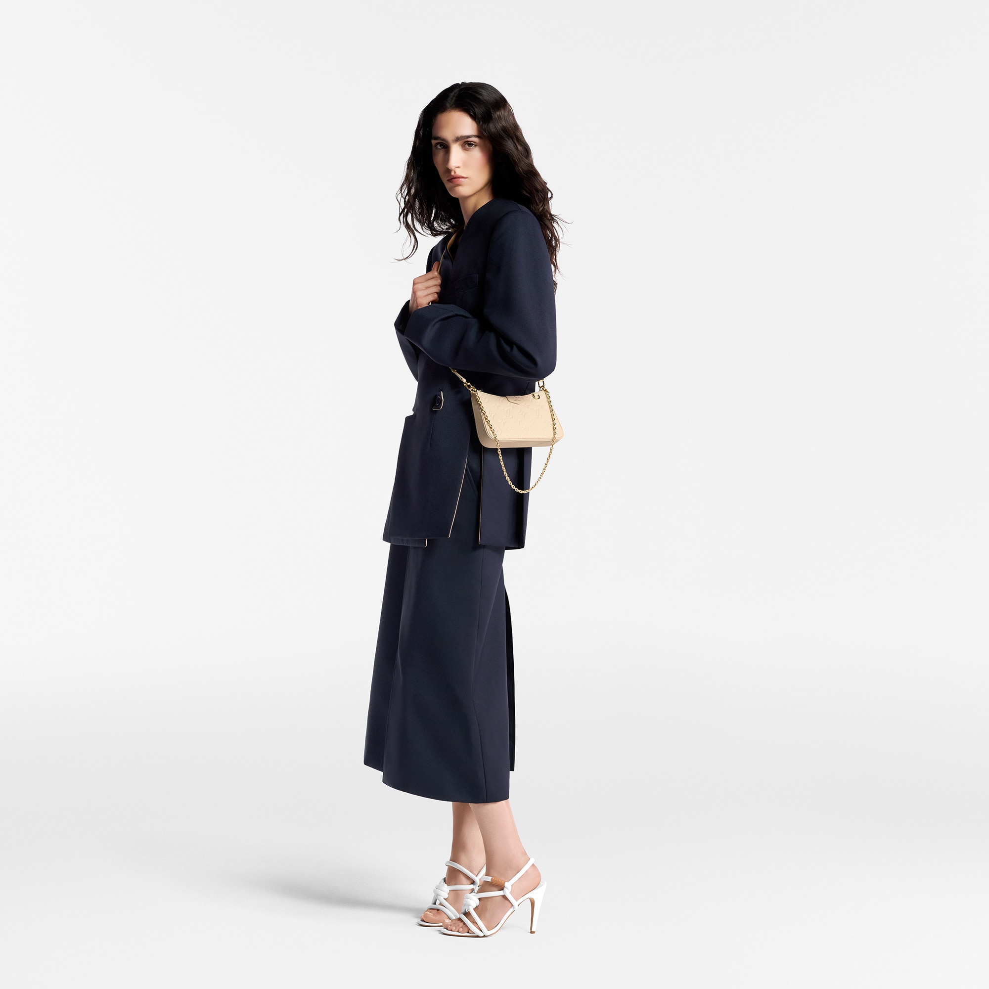 Easy Pouch On Strap Monogram Empreinte 皮革 in 女士
