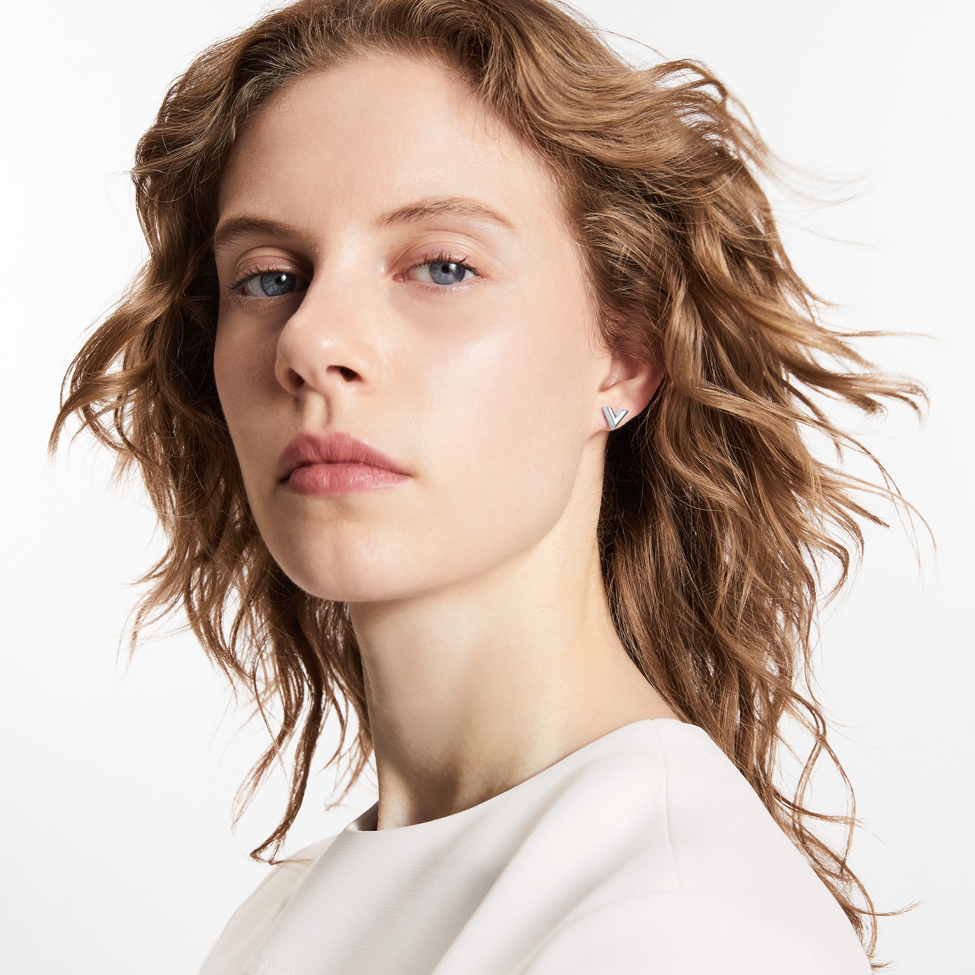 Essential V 耳釘 . in 女士