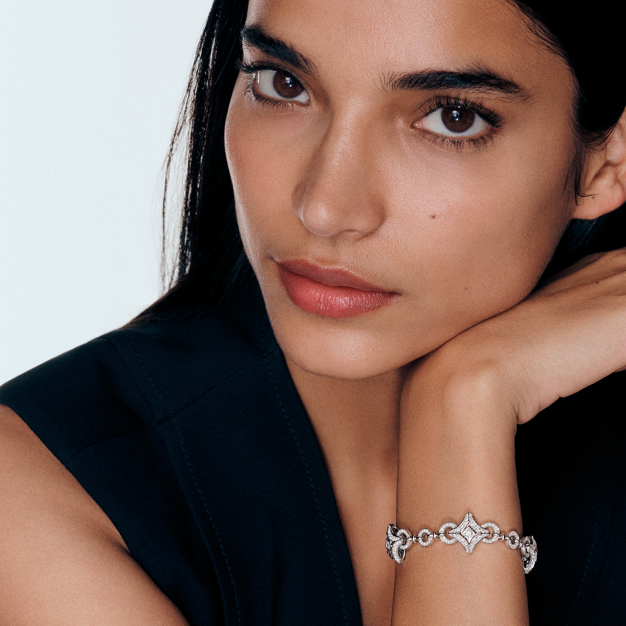 Ever Blossom 手鐲 - 配白K金及鑽石  in 珠寶系列