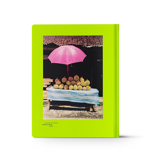 Fashion Eye Bali in 行李箱、旅行用品及家居精品's 書庫及文具 旅遊攝影集 collections by Louis Vuitton (產品縮放)