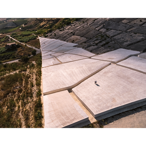 Fashion Eye Cretto di Burri in 行李箱、旅行用品及家居精品's 書庫及文具 旅遊攝影集 collections by Louis Vuitton (產品縮放)