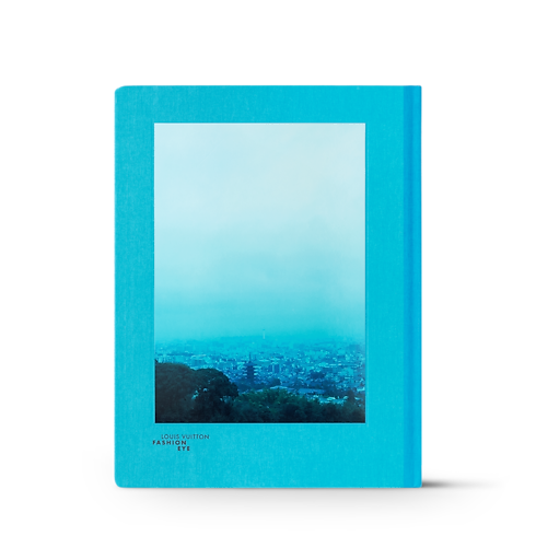Fashion Eye Kyoto in 行李箱、旅行用品及家居精品's 書庫及文具 旅遊攝影集 collections by Louis Vuitton (產品縮放)