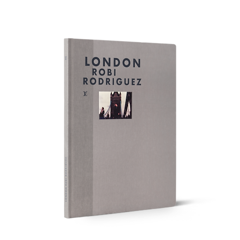 Fashion Eye London in 行李箱、旅行用品及家居精品's 書庫及文具 旅遊攝影集 collections by Louis Vuitton (產品縮放)