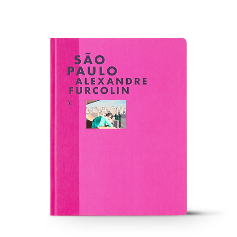 Fashion Eye Sao Paulo in 行李箱、旅行用品及家居精品's 書庫及文具 旅遊攝影集 collections by Louis Vuitton (產品縮放)