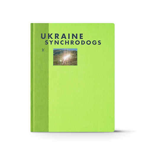 Fashion Eye Ukraine in 行李箱、旅行用品及家居精品's 書庫及文具 旅遊攝影集 collections by Louis Vuitton (產品縮放)