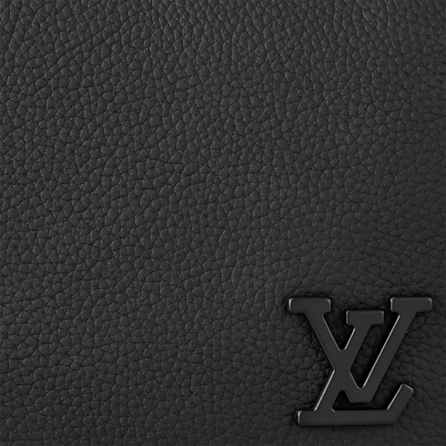 翻蓋隨身錢包 LV Aerogram in 男士's 皮件系列 All Collections collections by Louis Vuitton (產品縮放)