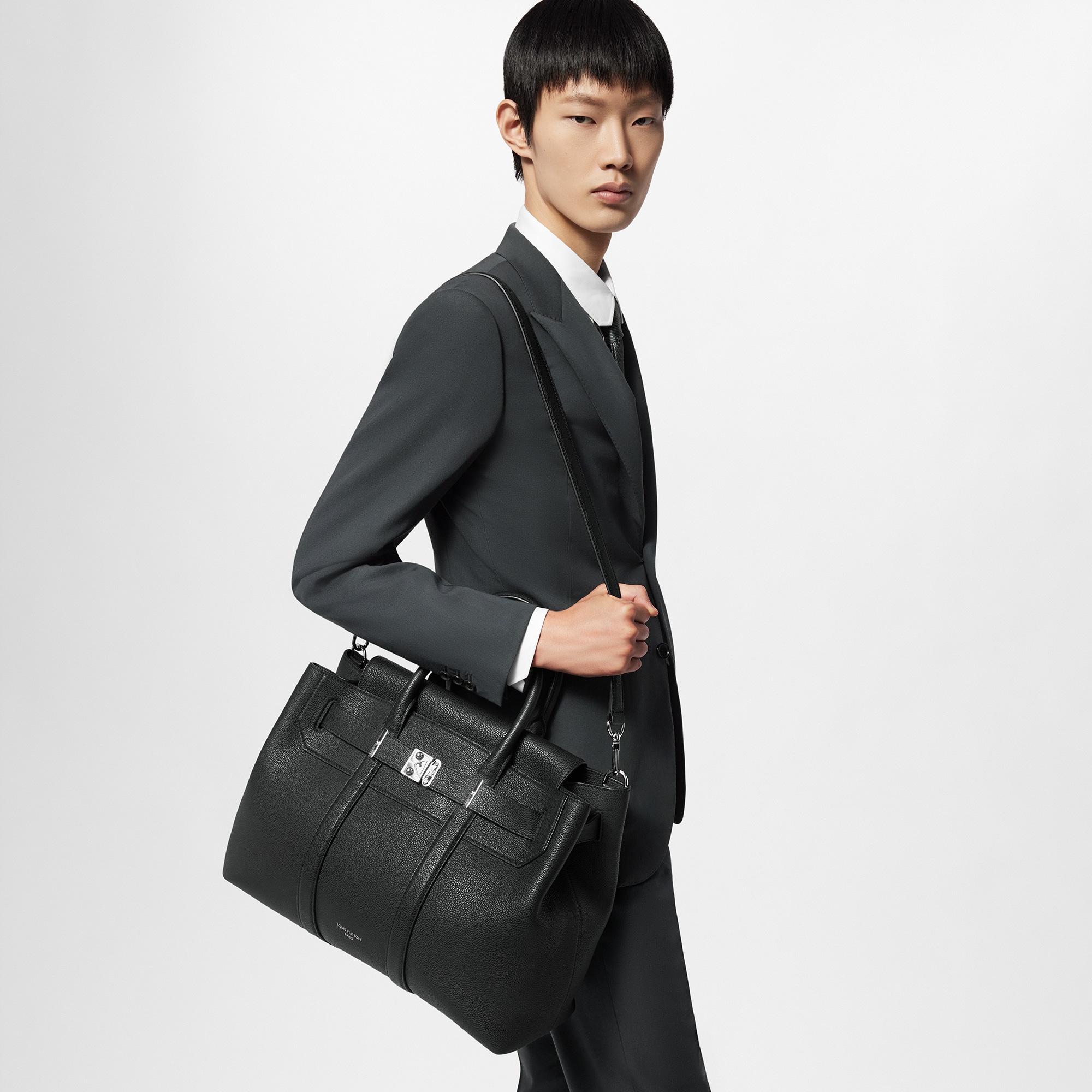 Georges Tote MM H30 in 時尚包包及小型皮件