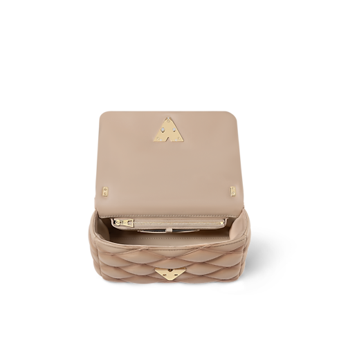 GO-14 MM Malletage 皮革 in 女士's 時尚包款 所有系列 collections by Louis Vuitton (產品縮放)