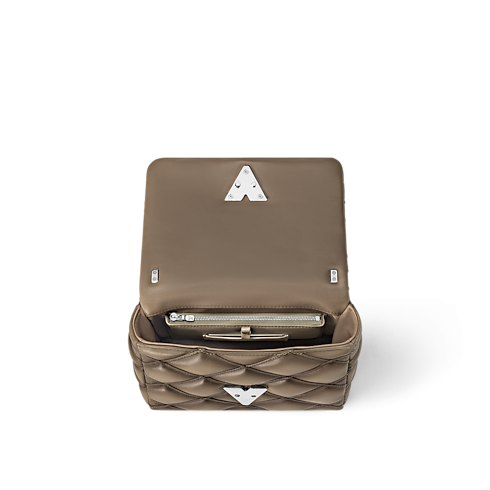 GO-14 MM Malletage 皮革 in 女士's 時尚包款 所有系列 collections by Louis Vuitton (產品縮放)