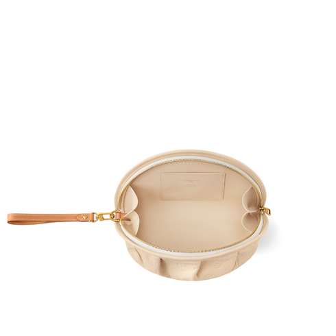 Gyoza 收納包 其他皮革 in 時尚包包及小型皮件's 男士小型皮件 全新系列 collections by Louis Vuitton (產品縮放)