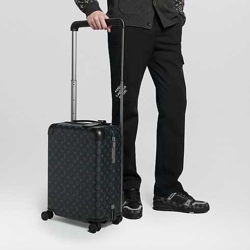 Horizon 50 Monogram Eclipse 帆布 in 男士's 旅遊用品 拉桿行李箱 collections by Louis Vuitton (產品縮放)